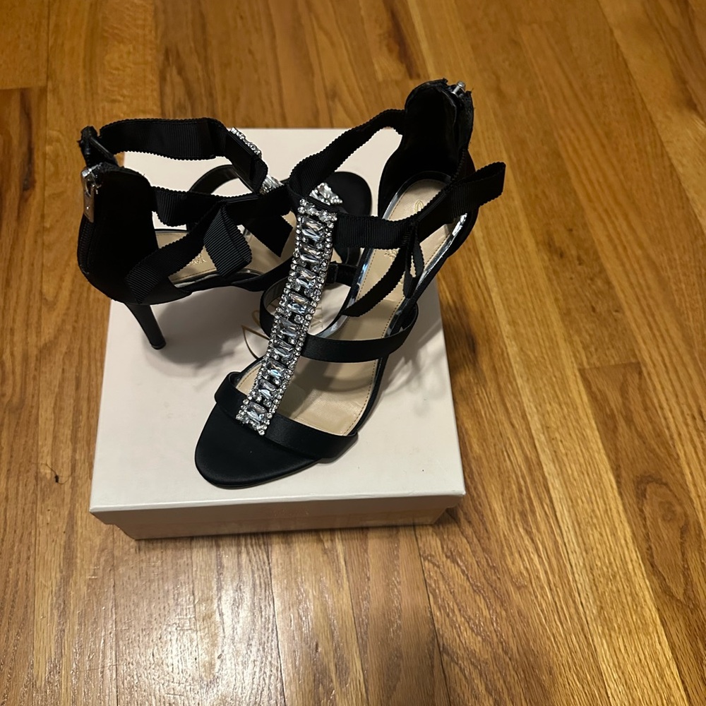Jewel Badgley Mischka Satin Heels with Rhinestone Straps - Picture 4 of 5